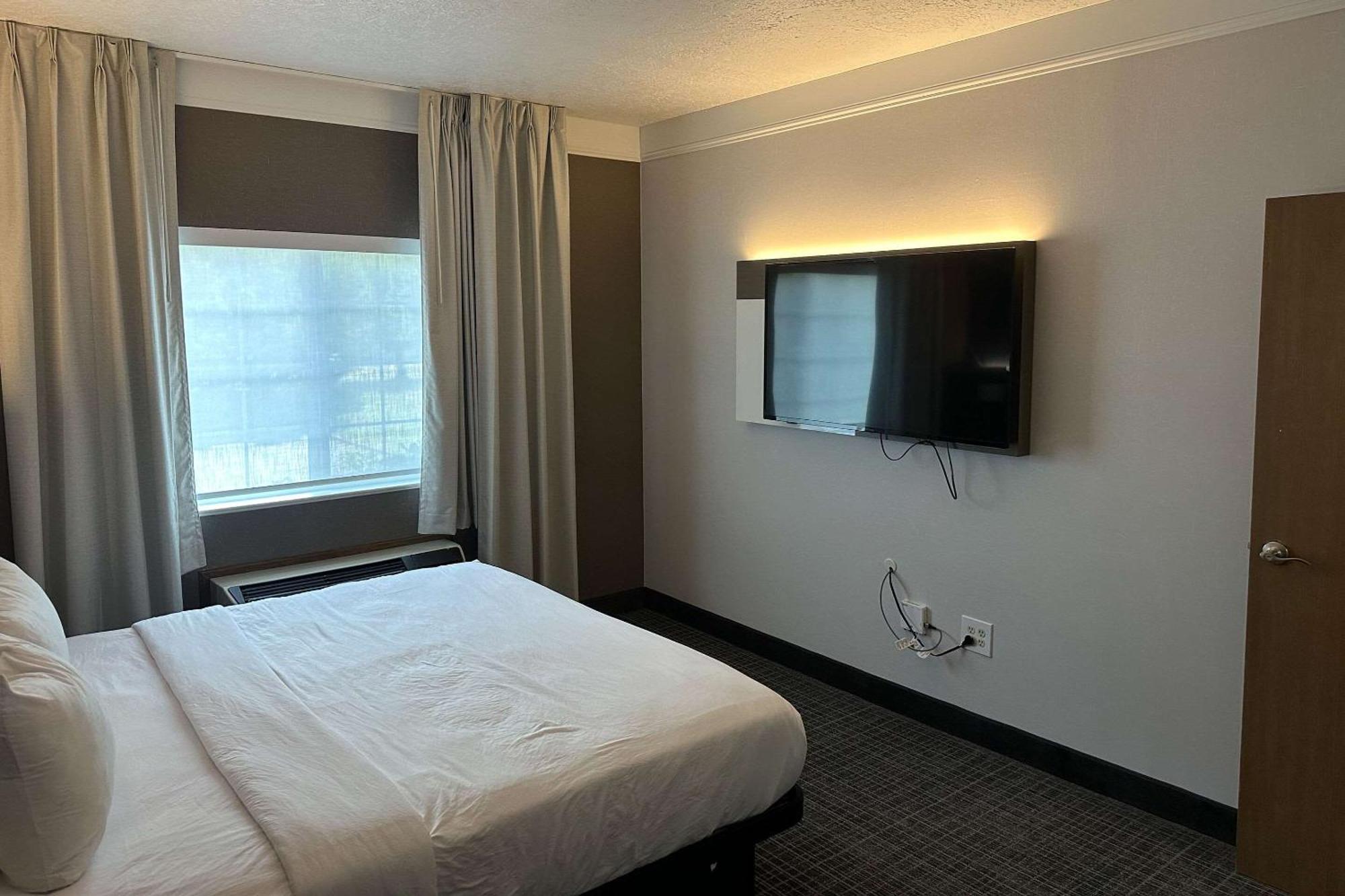 Comfort Suites Clackamas Exterior foto
